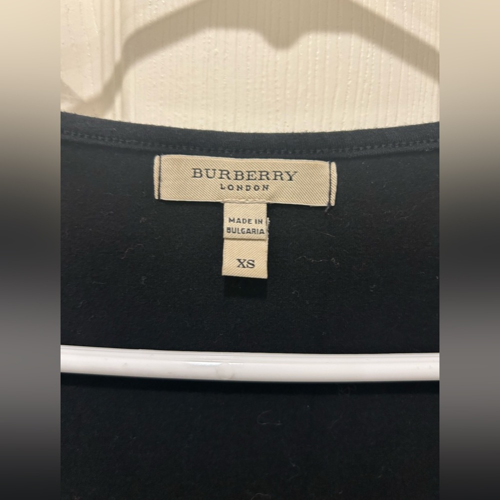 Burberry top Women Size XS black excellent condition. - Picture 5 of 6